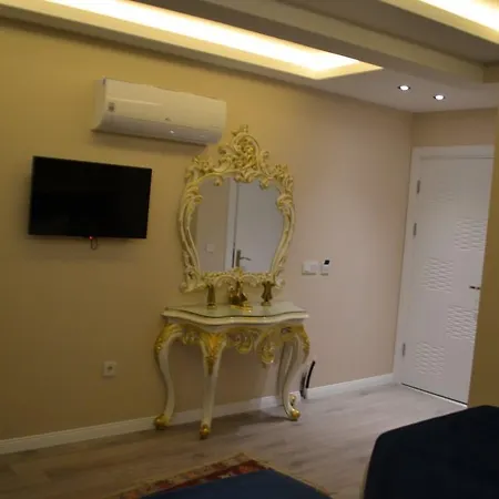 Constantinopolis Hotel 3*