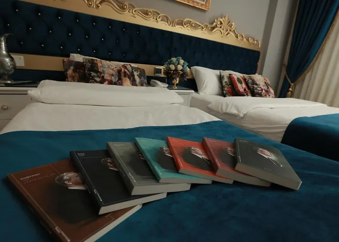 Constantinopolis Hotell 3*