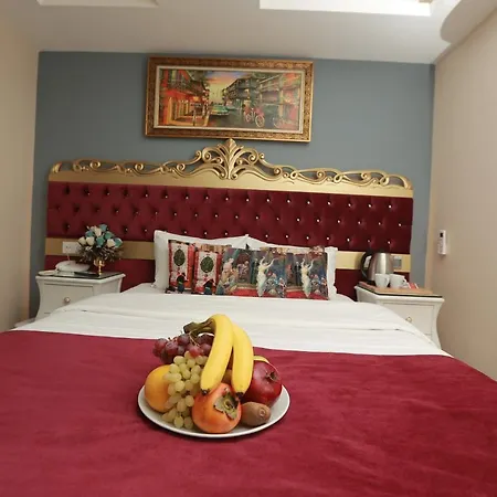 Constantinopolis Hotell 3*